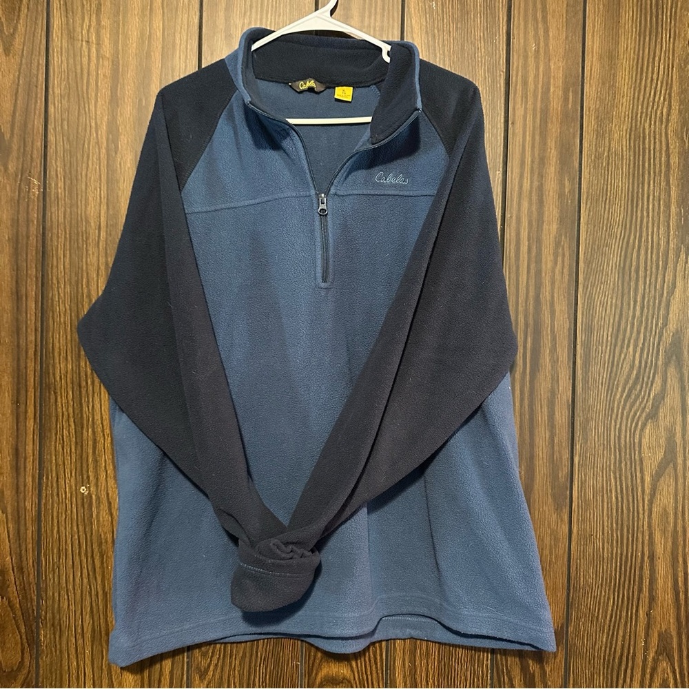 Cabela's Navy and Blue Fleece Jacket